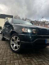 BMW X5 E53 4,4i  V8 TOP Austattung - BMW X5 E53 mit Benzin-Antrieb