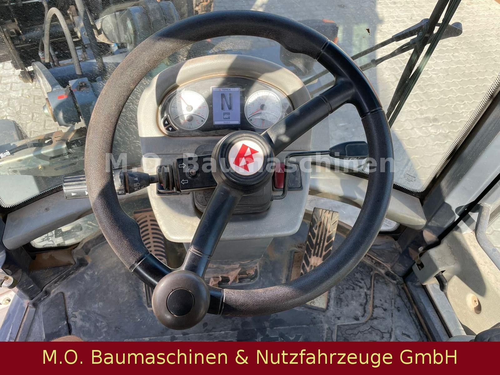 Fahrzeugabbildung Terex TL 80 / Klappschaufel/Palettengabel/SW/2100Bstd