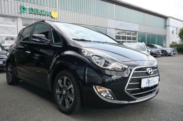 Hyundai ix20 1.4 Space Plus/Pano/Kamera/SHZ/Nav/PDC