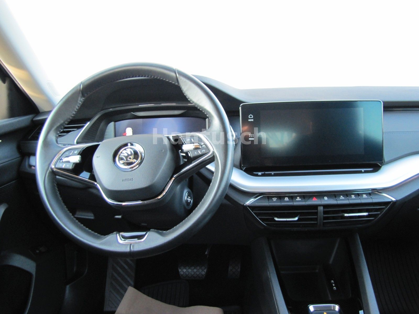 Fahrzeugabbildung SKODA Octavia Combi Clever iV 1.4l TSI DSG