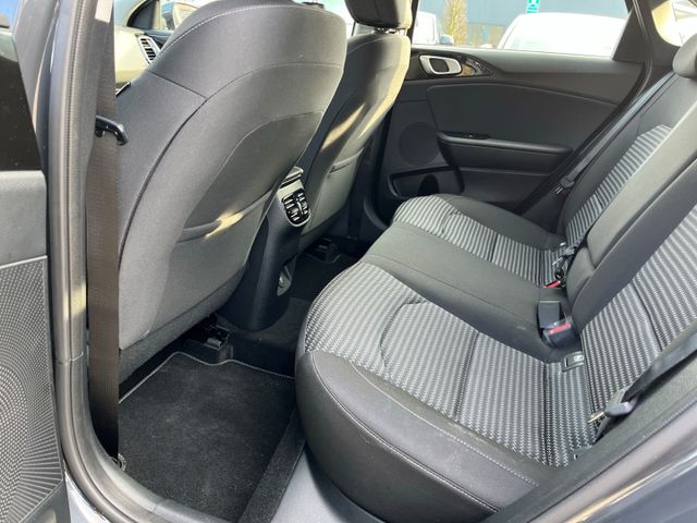 Ceed 1.5 T-GDI / UPE: 34.160,- € / SPIRIT TECH B