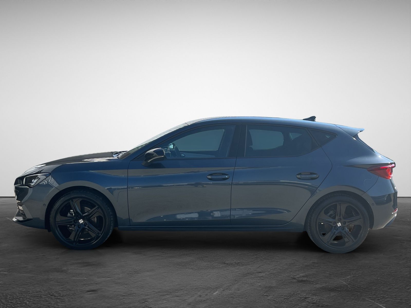 Seat LEON 1.5 eTSI FR Black Edition  Navi LED Kamera  imagem 3