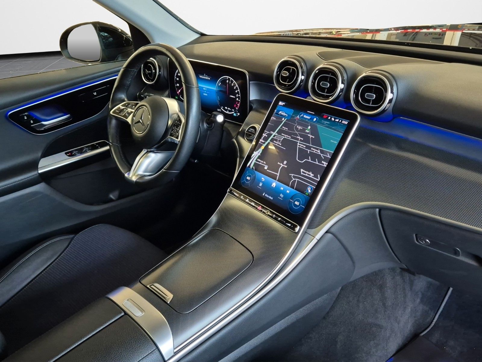 Fahrzeugabbildung Mercedes-Benz GLC300E 4MATIC 360° PANO DIG LIGHT AHK