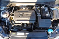 Fahrzeugabbildung Seat Leon ST FR Leder Carplay Navi Beats Panorama ACC