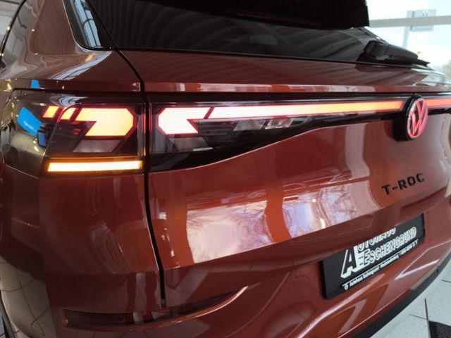 Fahrzeugabbildung Volkswagen T-Roc Style 1.5  eTSI OPF 110 kW (150 PS) 7-Gang