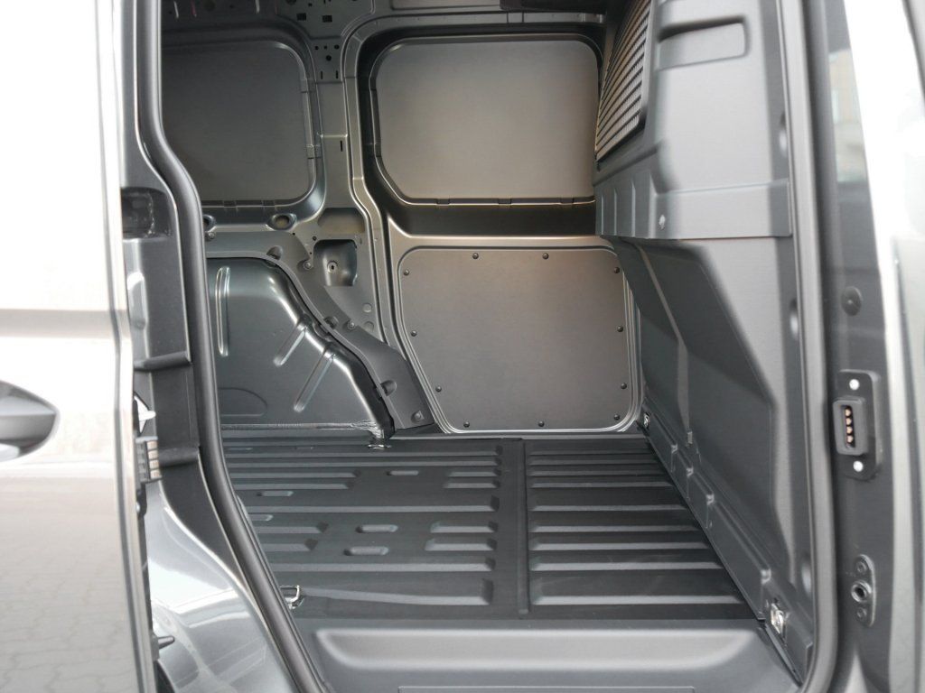 Fahrzeugabbildung Volkswagen Caddy Cargo KR 2.0 TDI AHK SHZ LED Kamera