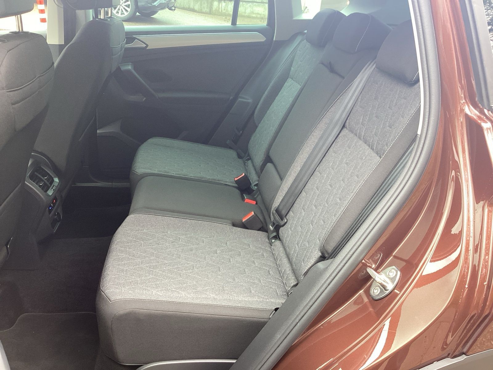 Volkswagen Tiguan - Bild 14