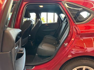 BMW 218 2 Active Tourer *ACC*PDC*NAVI*AHK*LED*Keyles