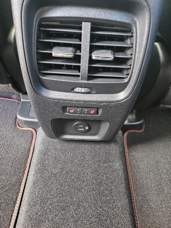 Fahrzeugabbildung Ford Kuga Plug-In Hybrid ST-Line X