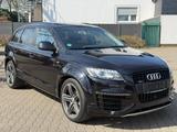 Audi Q7 3.0 TDI quattro*V12 OPTIK*SHZG*VOLL*7-SITZER* - Audi: V12 TDI