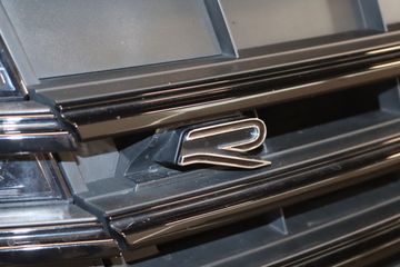 Volkswagen Touareg - 7