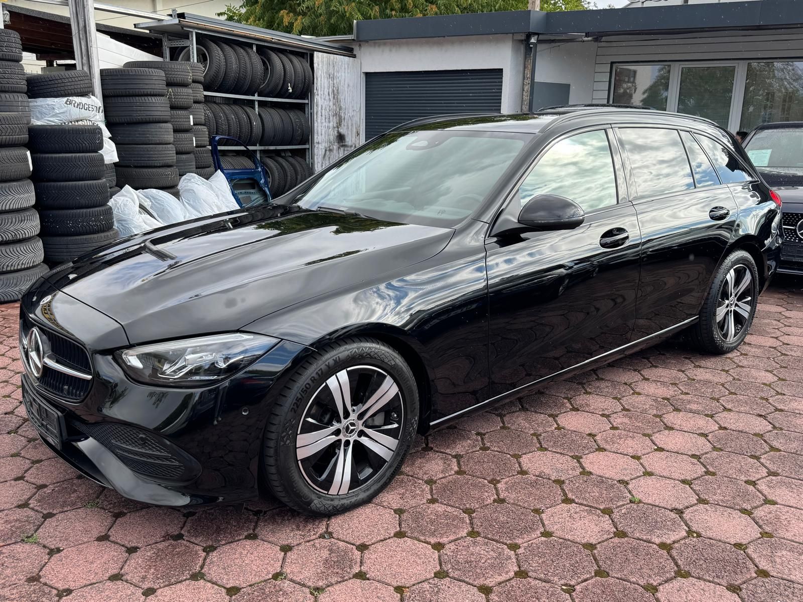 Mercedes-Benz C 200 d Avantgarde AHK AMBIENTE LEDER RFKA NIGHT