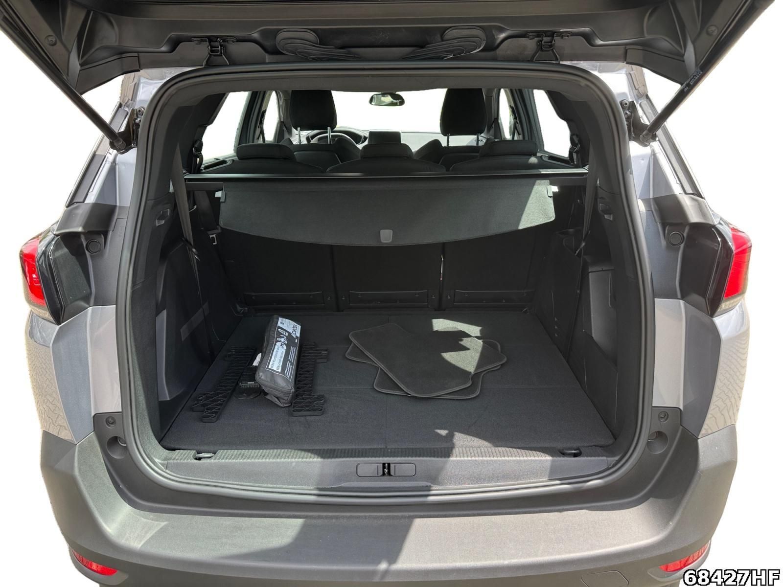 Fahrzeugabbildung Peugeot 5008 Active Pack