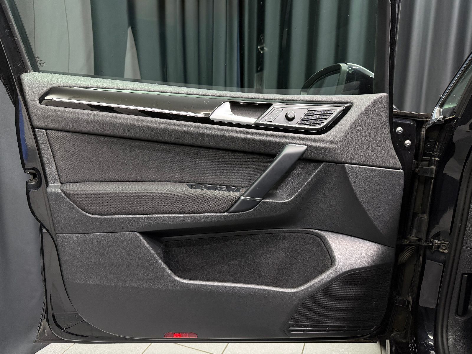 Fahrzeugabbildung Volkswagen Golf Sportsvan VII Highline |AUTOMATIK|PDC|DSG