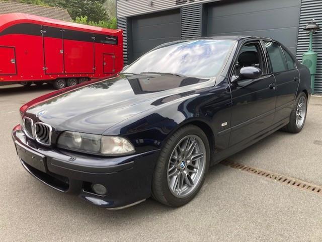BMW M5 E39