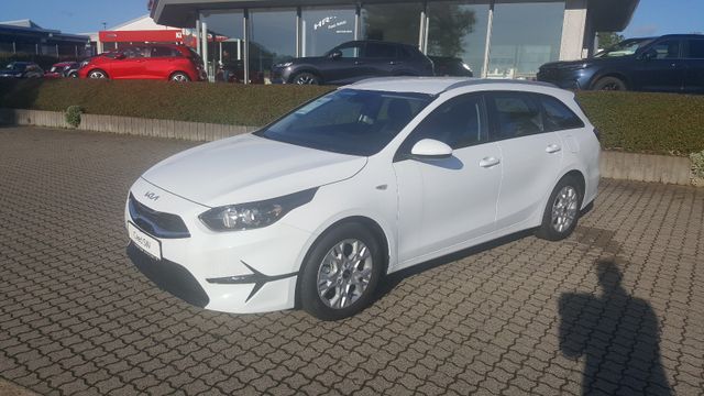 Kia Ceed SW 1.5 T-GDI KLIMA NAVI CONNECT