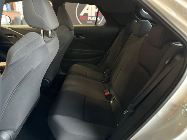 Toyota C-HR Hybrid FWD 2,0 L Black&White