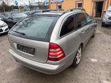 Mercedes-Benz C 230 KOMPRESSOR T AVANTGARDE - Mercedes-Benz C 230 mit Benzin-Antrieb: Kombi
