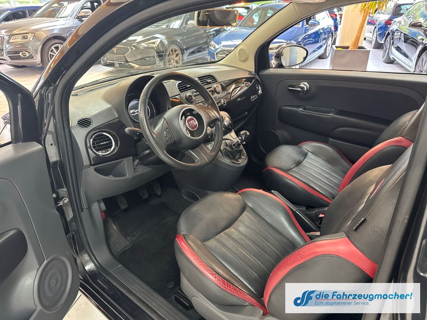 Fahrzeugabbildung Fiat 500 Cult 1.2 8V Leder Klimaautom Tel.-Vorb. PDC
