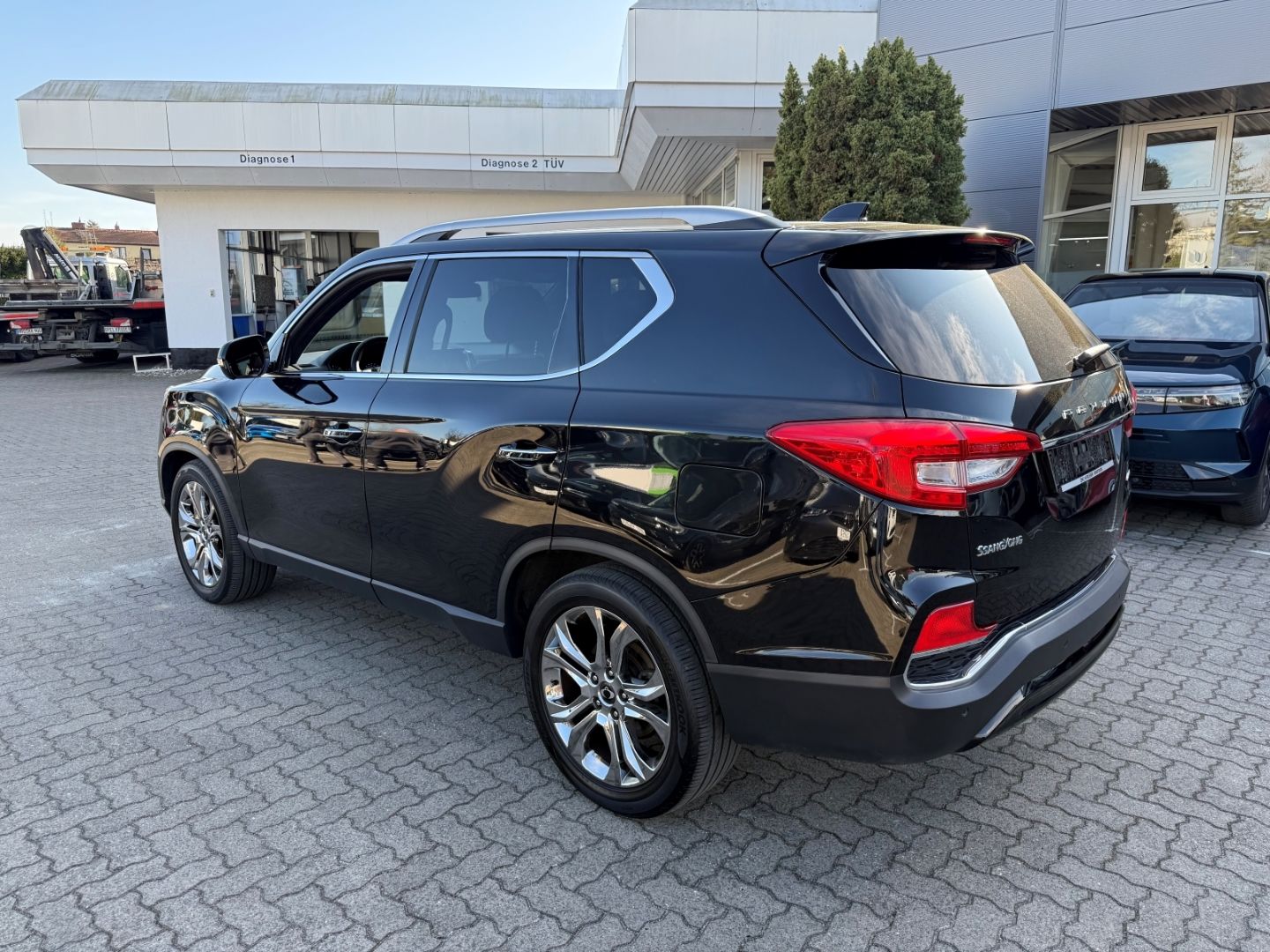 Fahrzeugabbildung KGM Rexton Sapphire 2.2D 4WD AT Top Zustand
