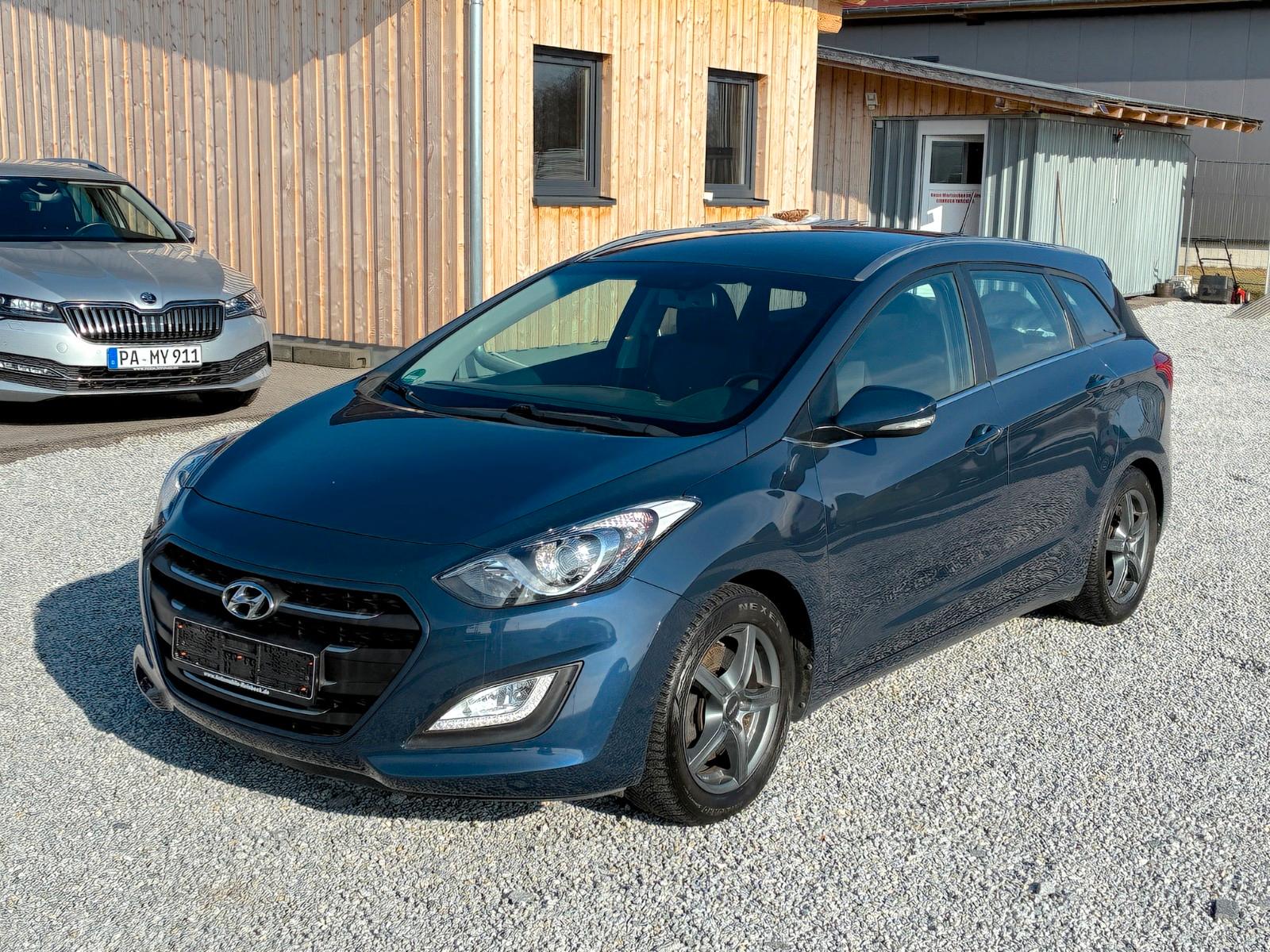 Hyundai i30 cw Automatik 1,6 Diesel TOPZUSTAND