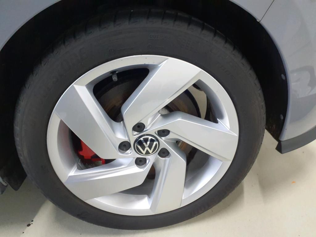 Volkswagen Golf GTI 2.0 TSI DSG PDC*Klima*NAV