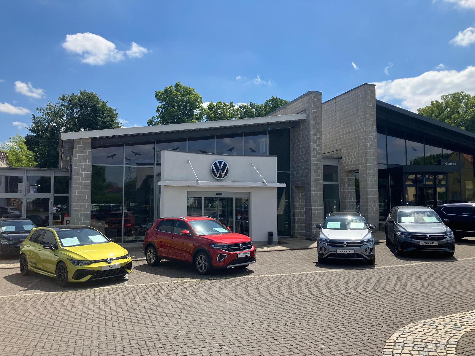 showroom-image-main