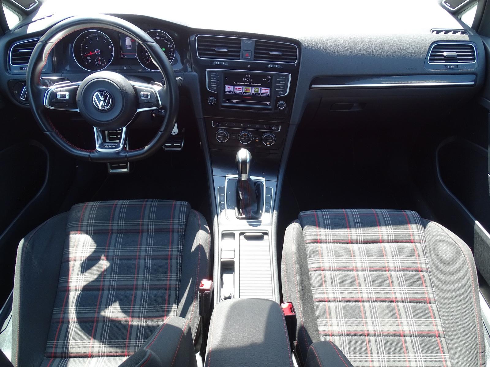 Volkswagen Golf VII 2.0 GTI BMT Bi-Xenon Dynaudio Standheiz