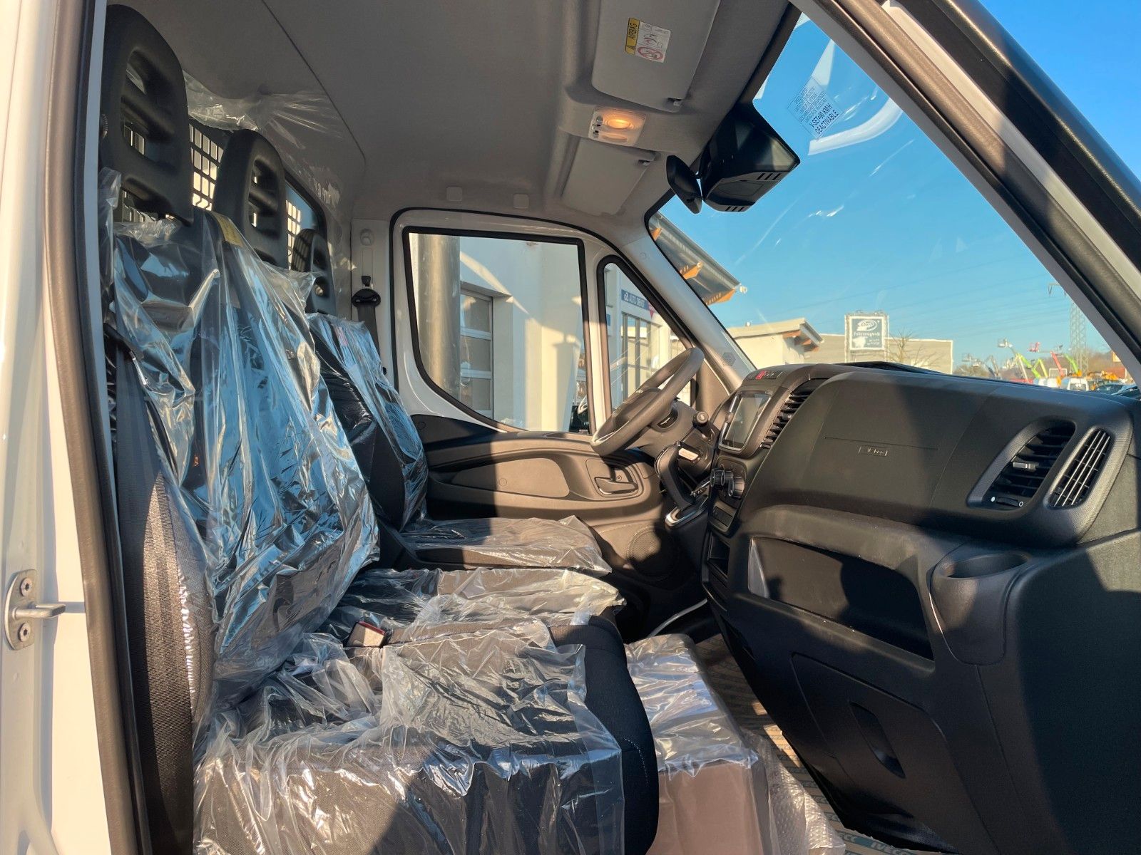 Fahrzeugabbildung Iveco Daily 35S14 A8 *R3.750mm*Automatik*AHK*