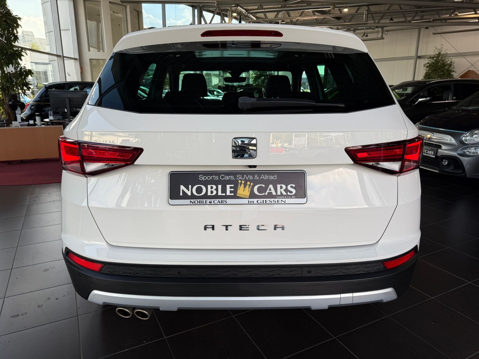 Fahrzeugabbildung SEAT Ateca Xcellence PANO BEATS ACC LED