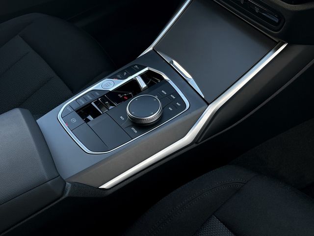 Foto Nummer 10: BMW 318i