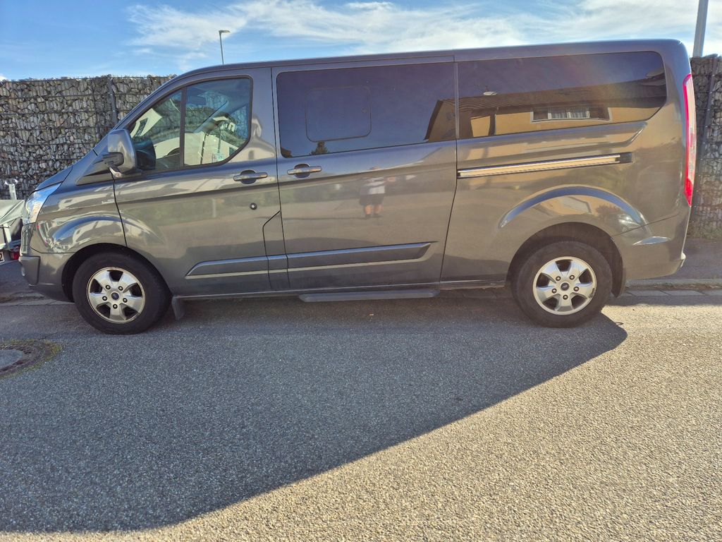 Image of Ford Tourneo Custom