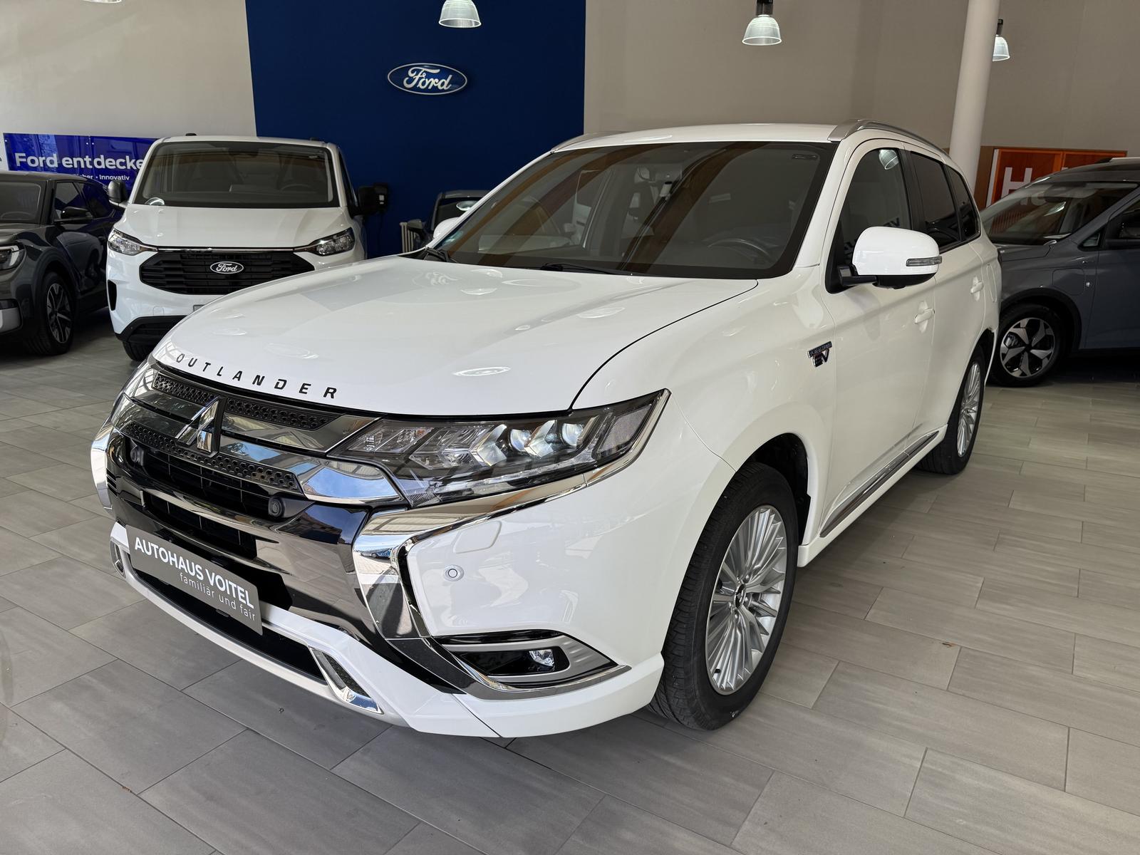 Mitsubishi Outlander PHEV PLUS Spirit-Paket 2.4 MIVEC 4WD