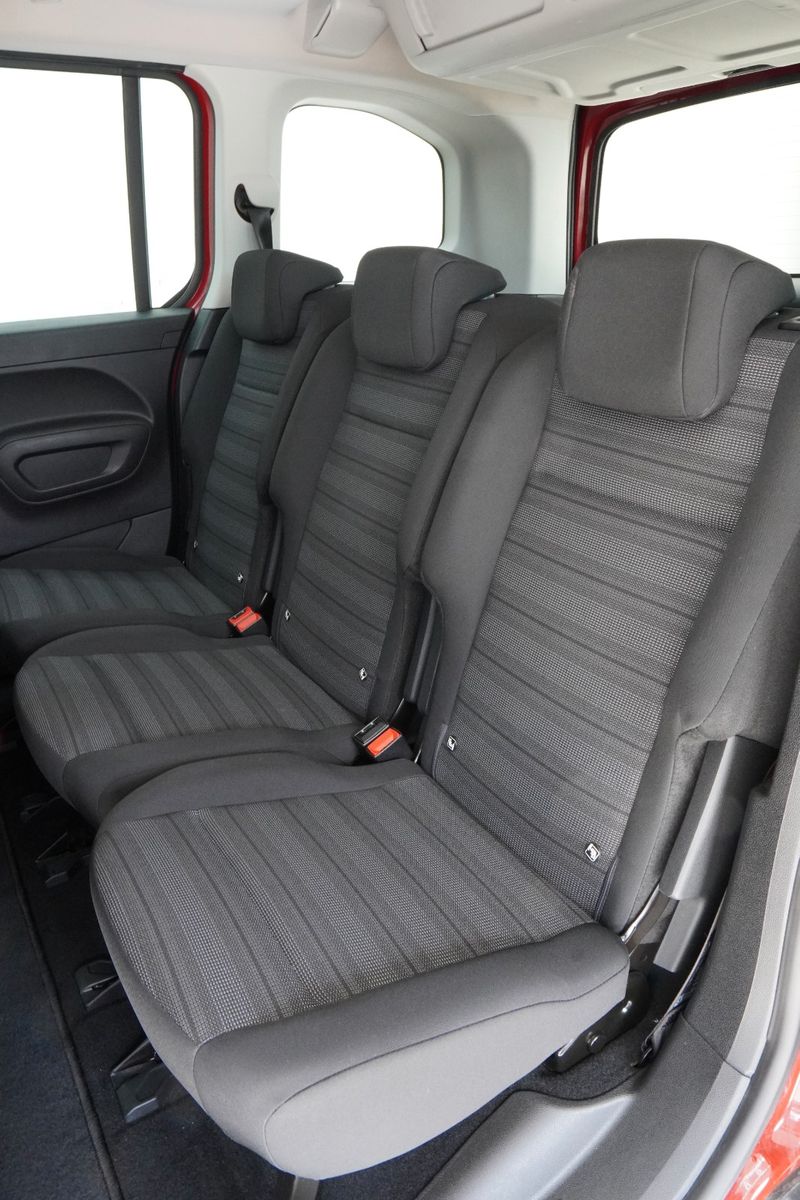 Fahrzeugabbildung Opel Combo Life E Edition *1.Hand*Navi*Pano*Carplay*