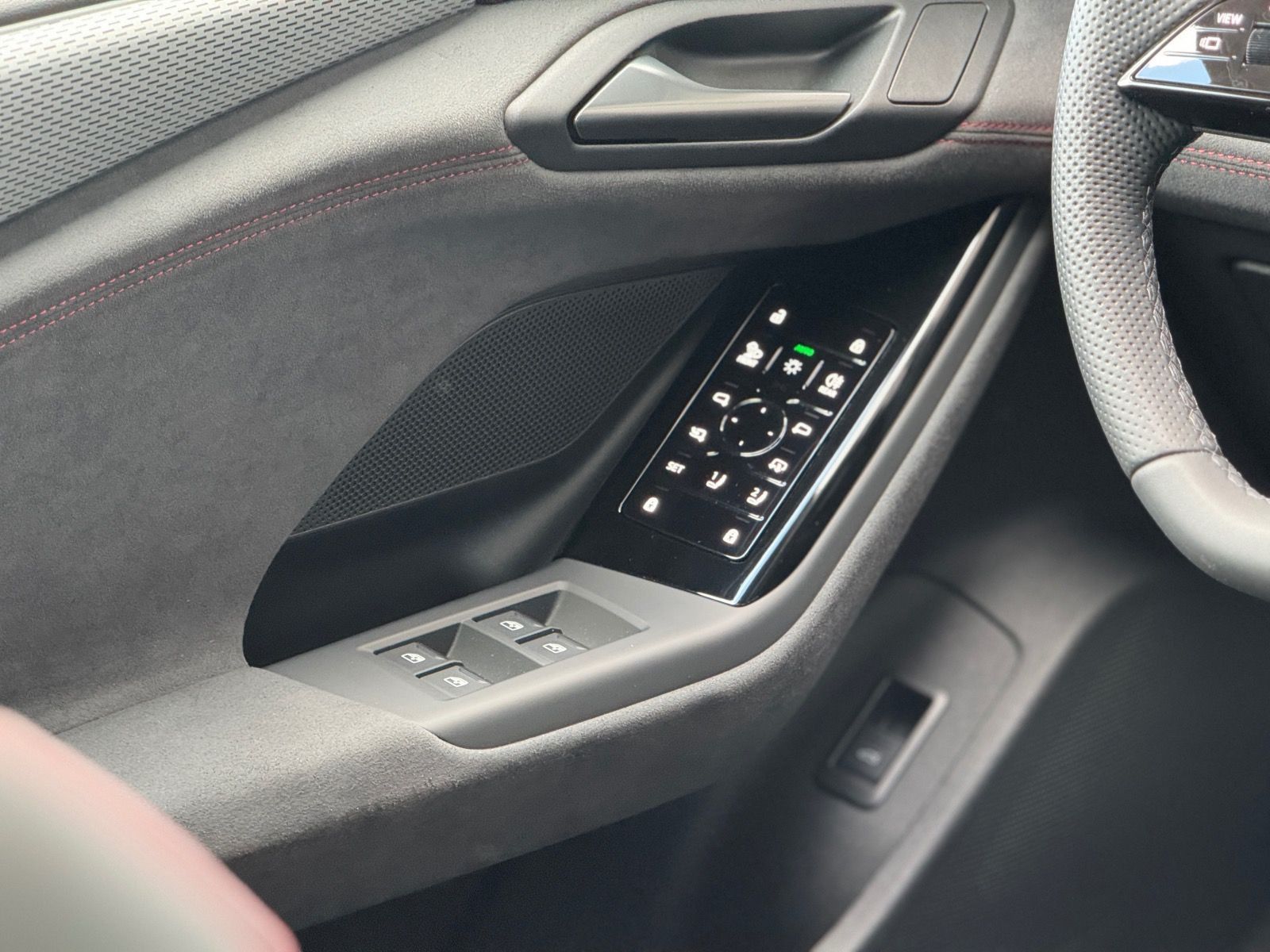 Audi A6 e-tron - Bild 18