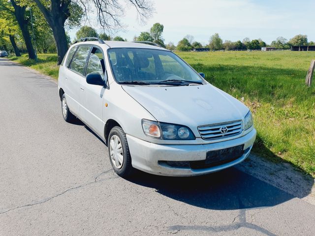 Toyota Picnic 2.2 TD Klima