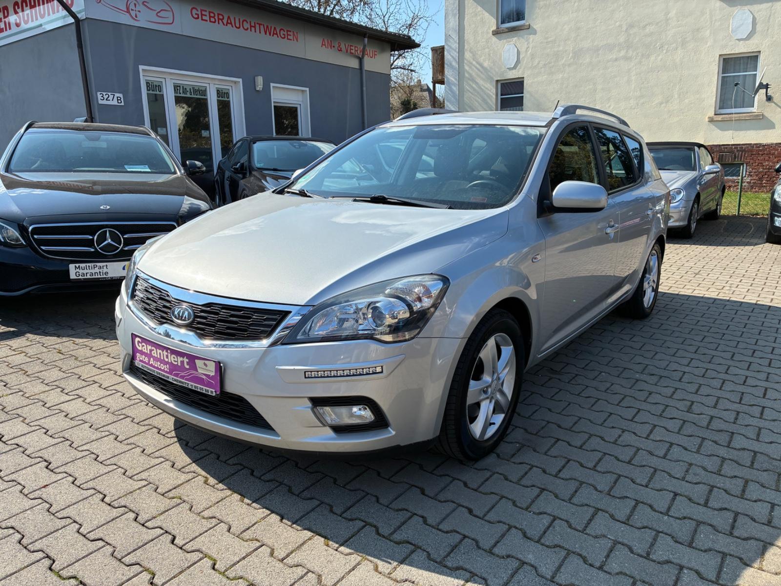 Kia cee'd / Ceed / Navi / Sitzheizung