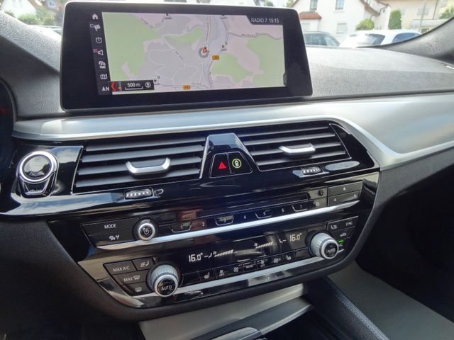 Fahrzeugabbildung BMW 530d xDrive M Sport/Virtual/Kam/Navi/Leder/