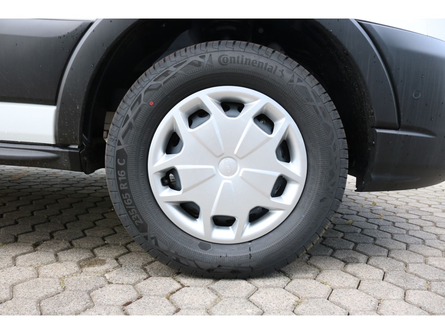 Fahrzeugabbildung Ford Transit Kasten 350 L3 Trend 2.0 TDCi DPF EU6d
