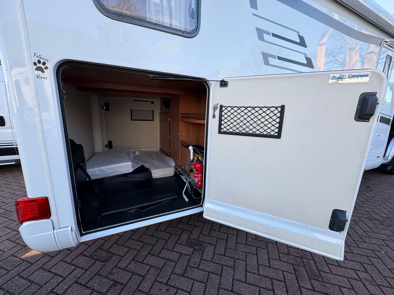 Fahrzeugabbildung HYMER / ERIBA / HYMERCAR EXSIS T 688 FIAT ALKO 2X TV SAT SOLAR AHK PANO