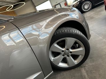 Audi A3 attraction *KLIMA*BI-XENON*TEMPOMAT*