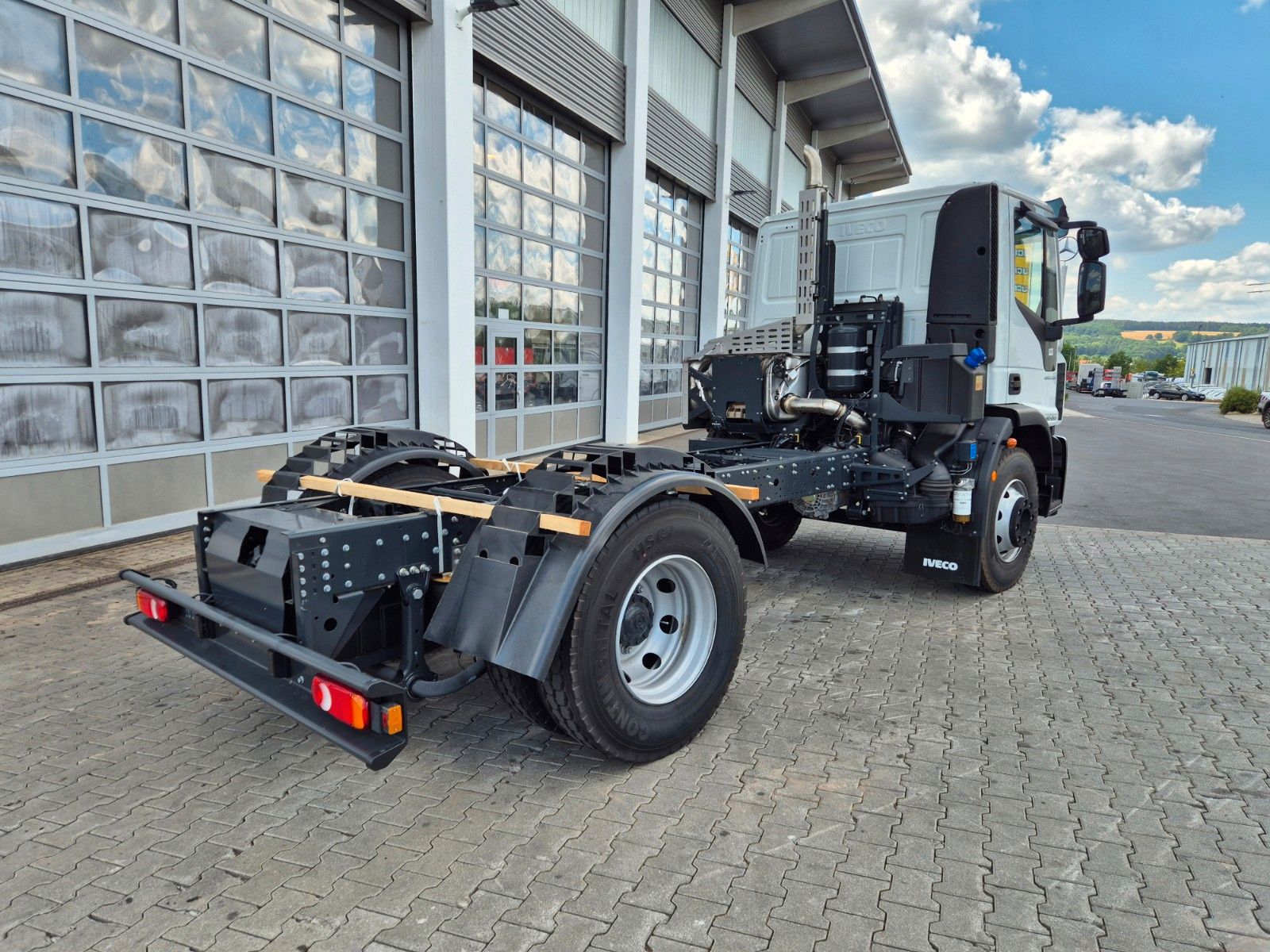 Fahrzeugabbildung Iveco Eurocargo ML160E25/P EVI_E 4x2 RHD Rechtslenker