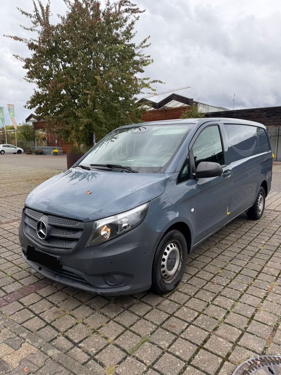 Image of Mercedes-Benz Vito