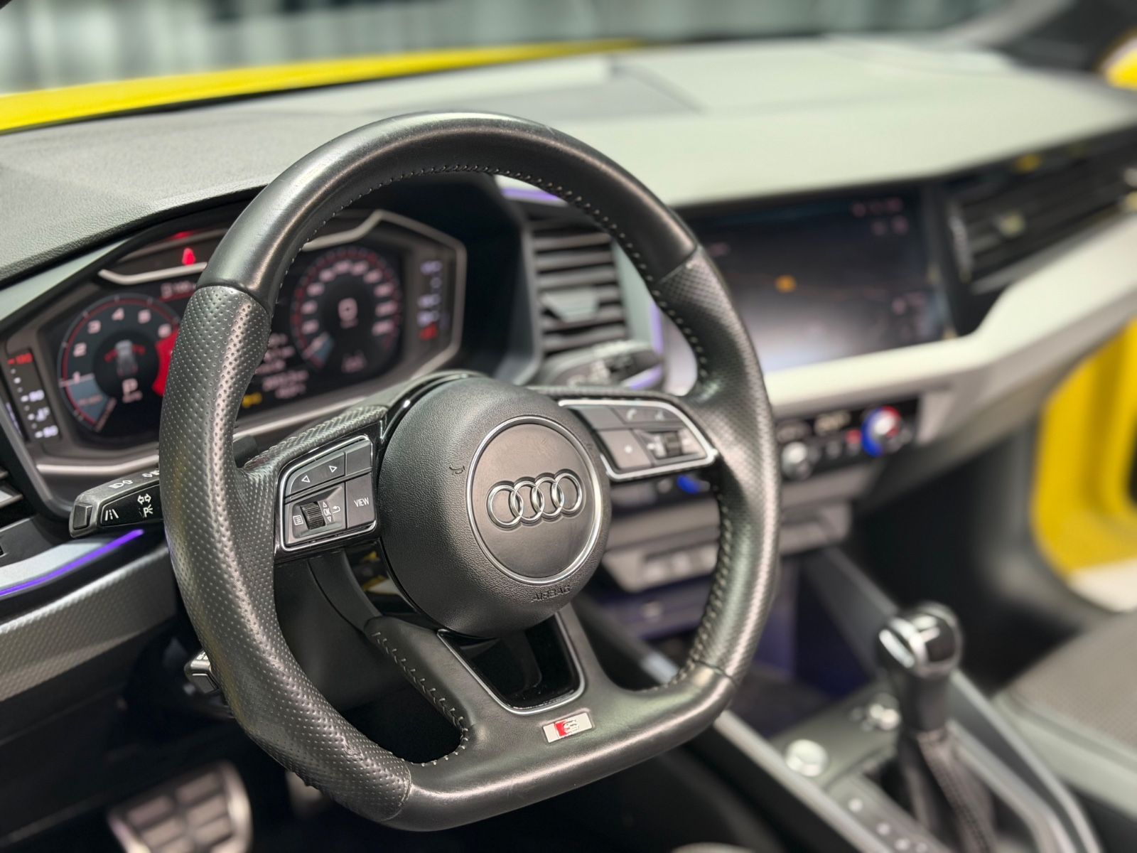 Fahrzeugabbildung Audi A1 Sportback 40 TFSI edition one|3xS-LINE|DSG|