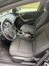 Opel Astra 1.4 Turbo Edition Sport 103kW Edition ... - Opel Astra aus 2011: Turbo