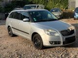 Skoda Fabia 1,4 benzin , allweter renifen ... - Skoda Fabia aus 2008: 1.4