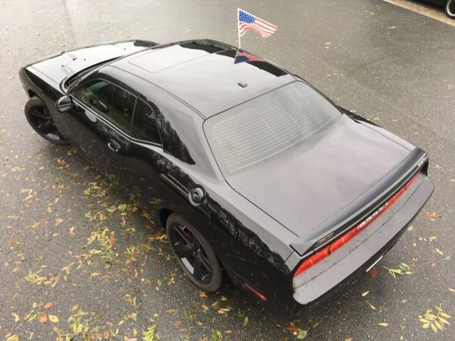 Fahrzeugabbildung Dodge Challenger 6.1 SRT-8 Neuwagenimport EU Navi SD