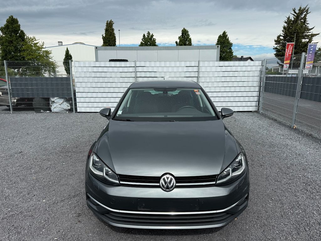 Image of Volkswagen Golf