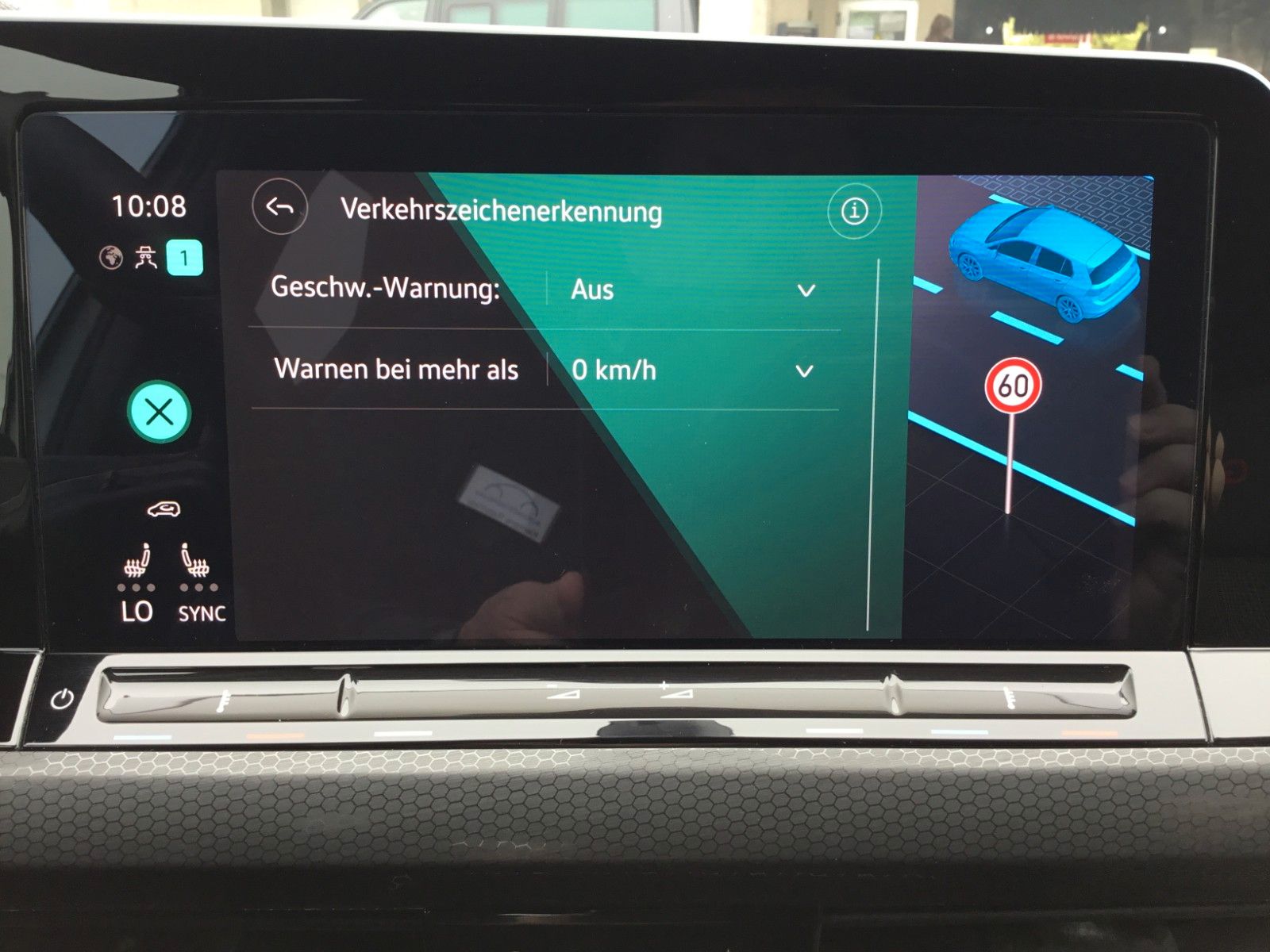 Fahrzeugabbildung Volkswagen Golf 2.0 TSI DSG GTI+Pano+18"+IQ Light