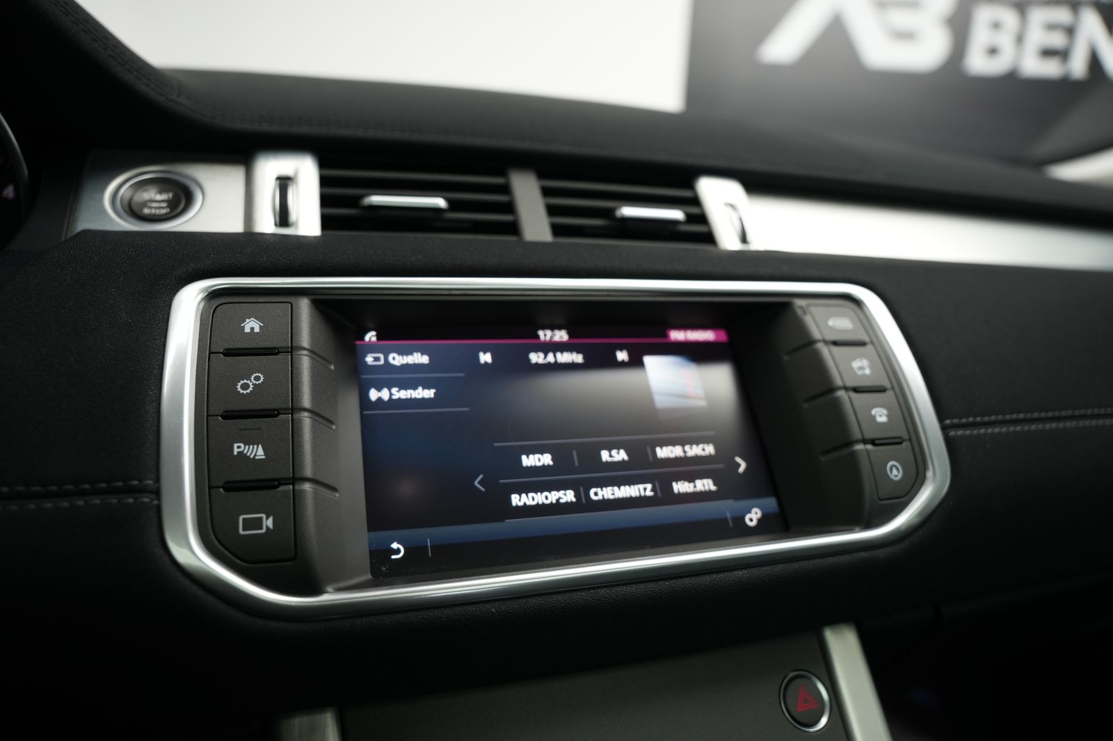 Fahrzeugabbildung Land Rover Range Rover Evoque SE Dynamic *Panorama*Kamera